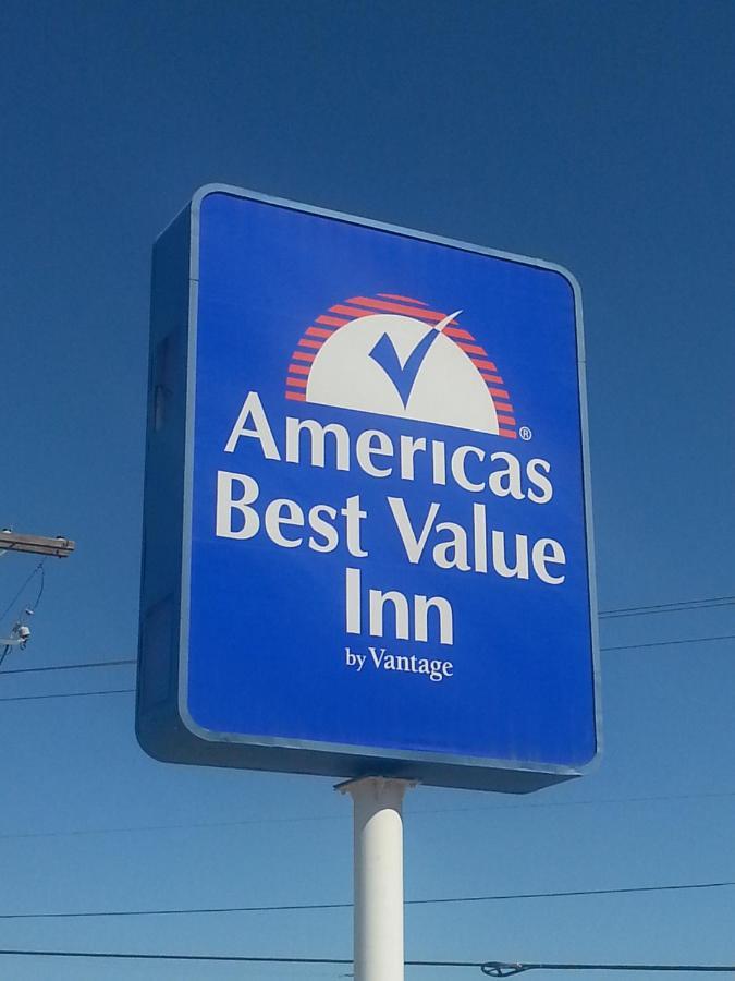 Americas Best Value Inn Midland Exterior foto